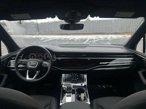 Certified 2025 Audi Q7 3.0T Premium Plus w/ Premium Plus Package image 9