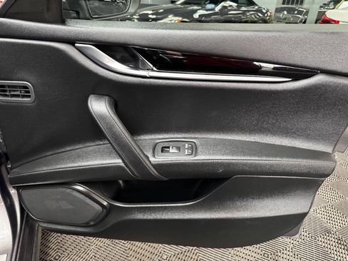 Used 2021 Maserati Ghibli S image 56