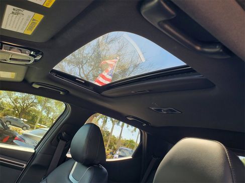 Used 2022 Hyundai Santa Cruz Limited image 17