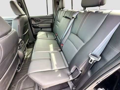 Used 2025 Honda Ridgeline TrailSport image 23