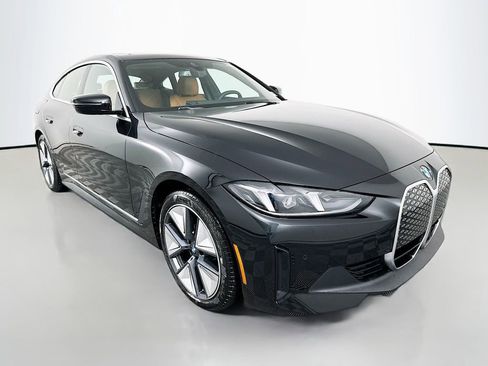 New 2026 BMW i4 xDrive40 RWD image 3