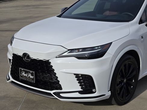 Used 2024 Lexus RX 500h F Sport image 12