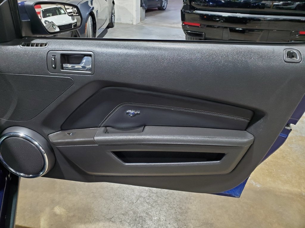 Used 2012 Ford Mustang GT Premium w/ Security Pkg RWD image 17