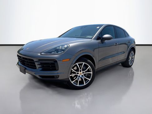 Used 2022 Porsche Cayenne S AWD/4WD image 1