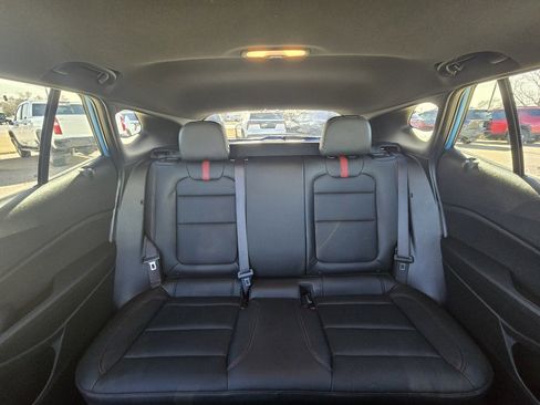 Certified 2025 Chevrolet Trax RS w/ Sunroof Package image 21