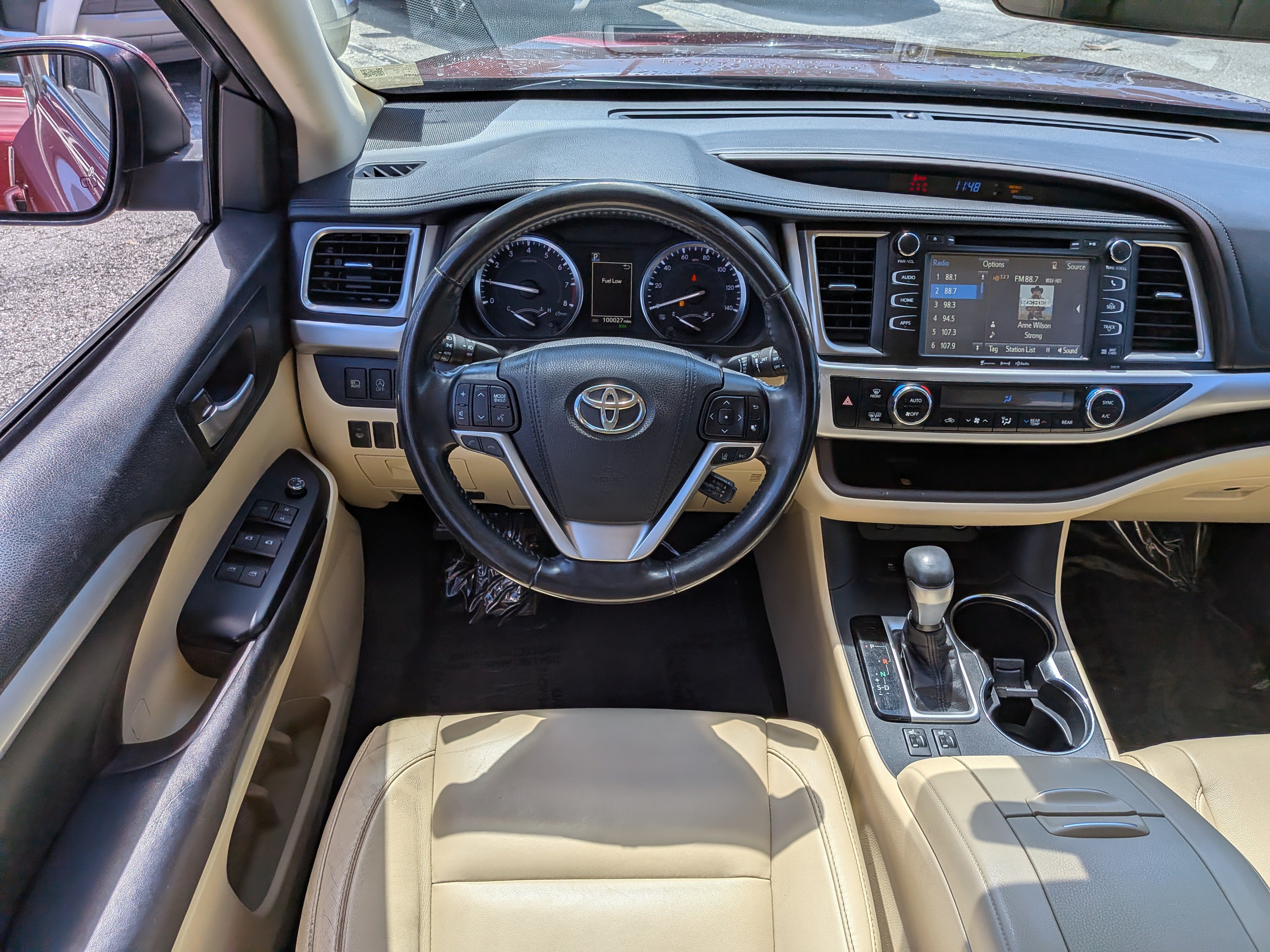 Used 2017 Toyota Highlander XLE FWD image 17