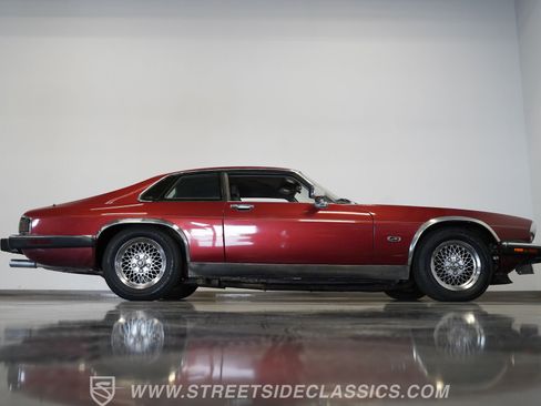 Used 1992 Jaguar XJS 454 Restomod image 16