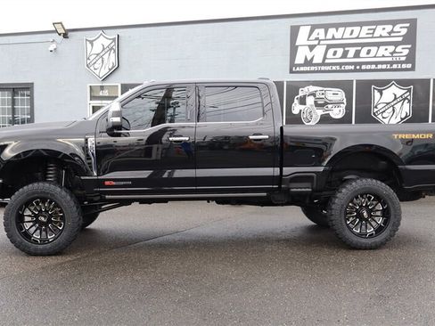 Used 2024 Ford F350 Platinum w/ Tremor Off-Road Package AWD/4WD image 2