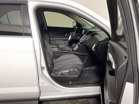 Used 2017 Chevrolet Equinox LT w/ Convenience Package AWD/4WD image 35