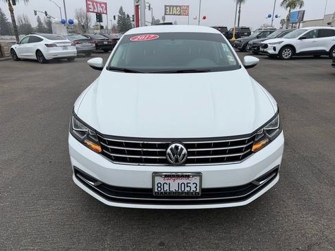 Used 2017 Volkswagen Passat 1.8T S image 2