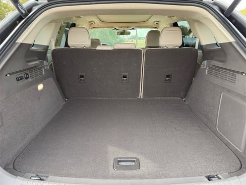 Used 2022 Lincoln Nautilus Reserve w/ Equipment Group 201A image 16