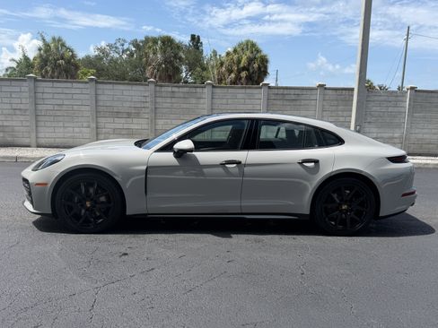 New 2026 Porsche Panamera RWD image 2