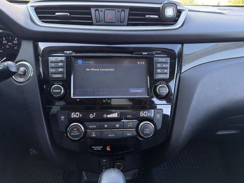 Used 2015 Nissan Rogue SL w/ SL Premium Package AWD/4WD image 30