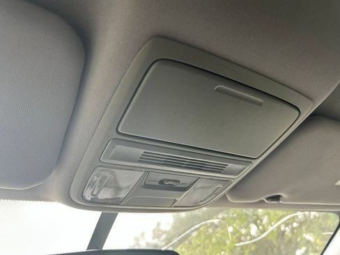 Used 2018 Honda CR-V LX image 45