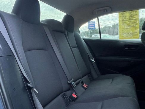 Used 2022 Toyota Corolla LE image 12
