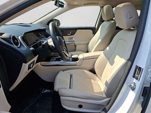 Used 2021 Mercedes-Benz GLA 250 4MATIC image 14