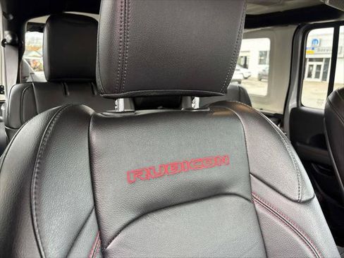 Certified 2020 Jeep Wrangler Unlimited Rubicon w/ Dual Top Group AWD/4WD image 16