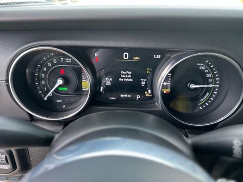 Used 2021 Jeep Wrangler Unlimited Sahara w/ Cold Weather Group AWD/4WD image 16