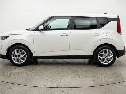 Used 2025 Kia Soul LX w/ LX Technology Package image 5