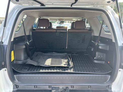 Used 2024 Toyota 4Runner Limited AWD/4WD image 9