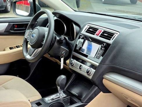 Used 2018 Subaru Outback 2.5i image 17