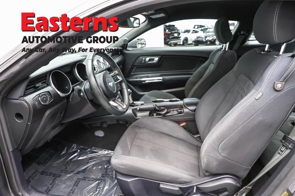 Used 2019 Ford Mustang Coupe RWD image 15
