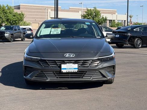 Used 2024 Hyundai Elantra SEL FWD image 10