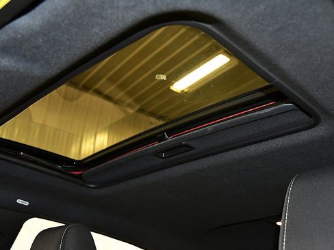 Used 2016 Ford Fiesta ST image 25