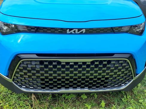 Used 2024 Kia Soul EX image 11