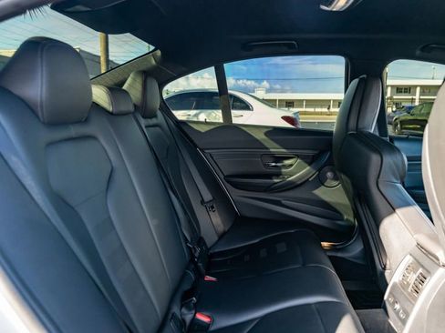 Used 2018 BMW M3 image 45