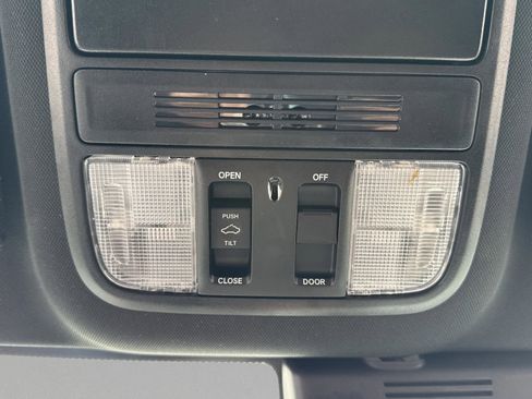 Used 2022 Honda Accord Sport image 18