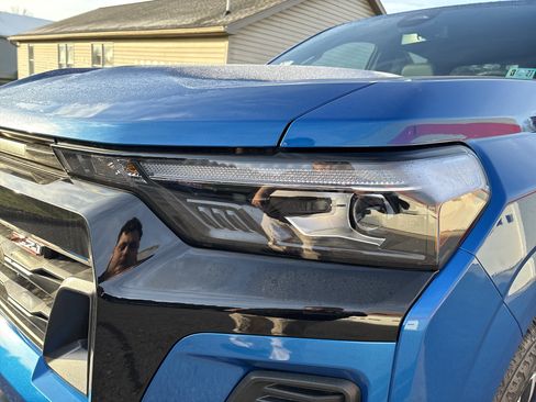 Used 2023 Chevrolet Colorado Z71 w/ Z71 Convenience Package 2 image 9