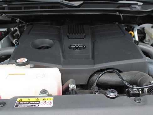 Used 2022 Toyota Tundra SR5 image 28