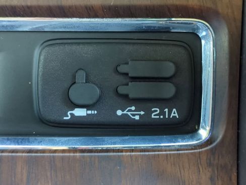 Used 2022 Subaru Ascent Touring w/ Popular Package #2A image 33