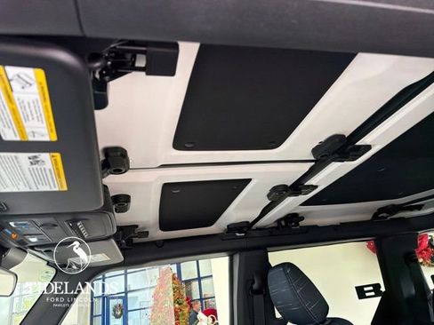 New 2025 Ford Bronco Heritage Edition image 25