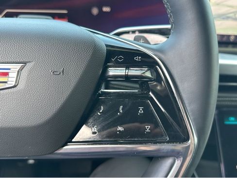 Certified 2025 Cadillac Escalade Sport w/ Touring Package image 33