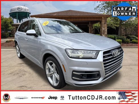 Used 2019 Audi Q7 3.0T Prestige w/ Prestige Package image 1