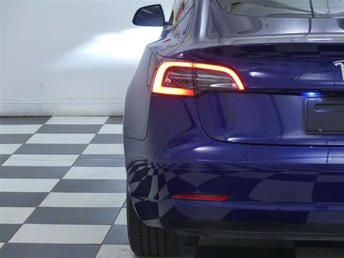 Used 2023 Tesla Model 3 Standard Range RWD image 27