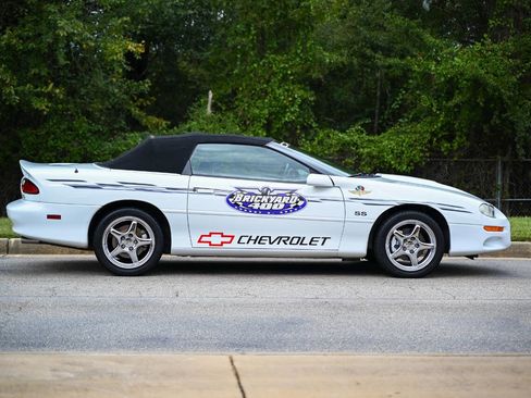 Used 2000 Chevrolet Camaro Z28 w/ SS Performance/Appearance Pkg image 15