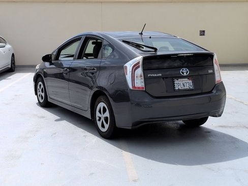 Used 2015 Toyota Prius Two FWD image 7