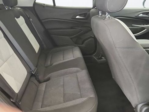 Used 2024 Chevrolet Trax LS w/ LS Convenience Package FWD image 37