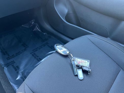 Used 2025 Hyundai Kona SEL image 21