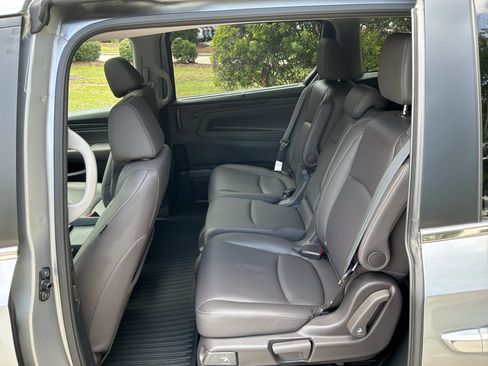 Used 2024 Honda Odyssey EX-L image 30