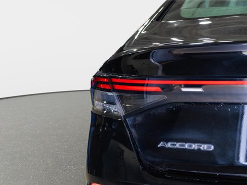 Used 2024 Honda Accord EX-L image 6