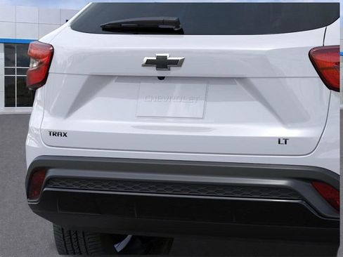 New 2026 Chevrolet Trax LT image 14