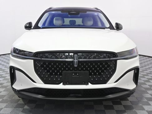 New 2026 Lincoln Nautilus Reserve w/ Jet Appearance Package AWD/4WD image 10
