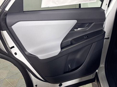 New 2026 Subaru Solterra Premium image 18