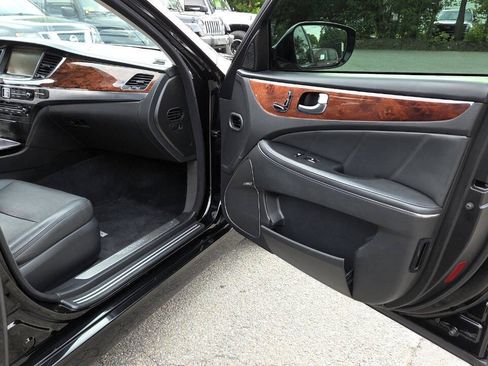 Used 2015 Hyundai Equus Signature RWD image 52