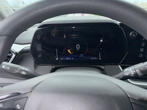 Used 2025 Chevrolet TrailBlazer LT image 32