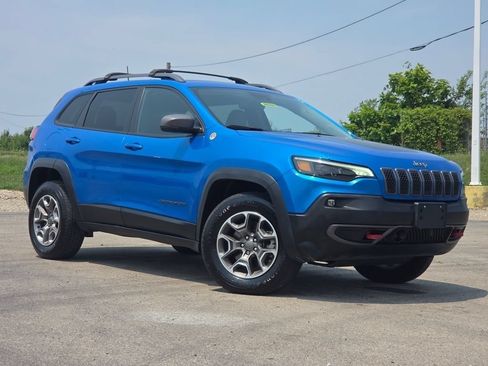 Used 2021 Jeep Cherokee Trailhawk AWD/4WD image 2